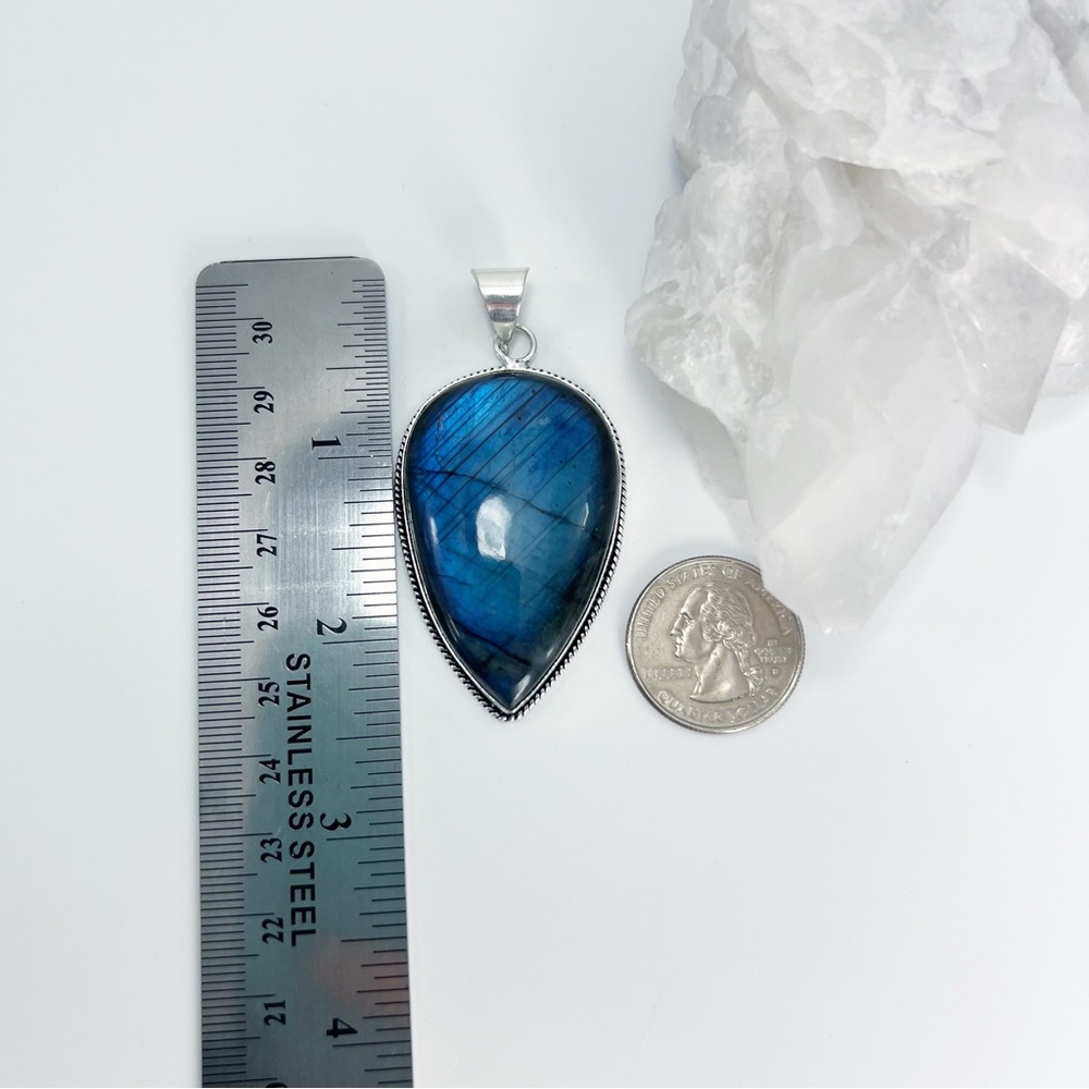 *SOLD* Chunky Large Blue Labradorite Pendant Necklace Pear Cut New Silver 925 - Picture 8 of 10